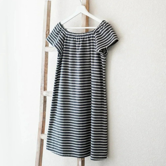Madewell Dresses & Skirts - MADEWELL MELODY DRESS Sz Medium BLACK WHITE STRIPE SHORT SLEEVE OFF SHOULDER